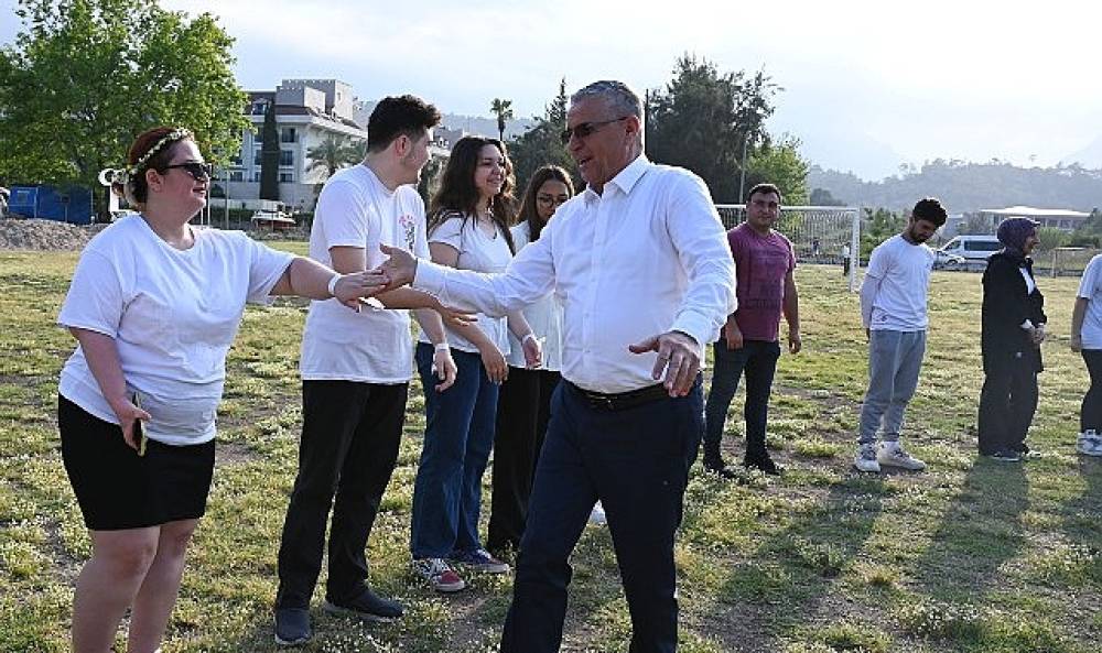 Hıdırellez ateşi Kemer'de yakıldı 