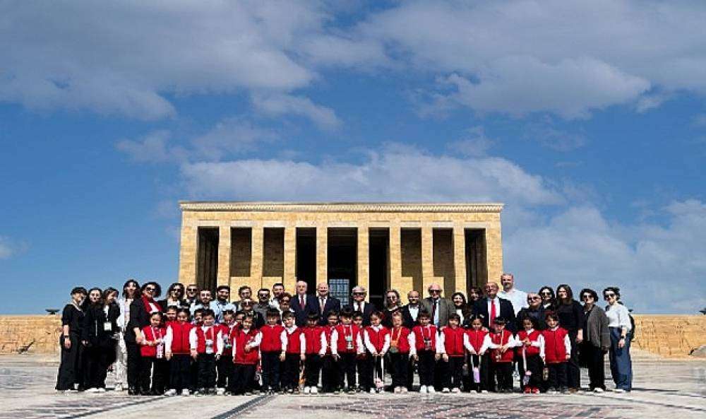  TEGV'den 30'uncu yılında Anıtkabir ziyareti
