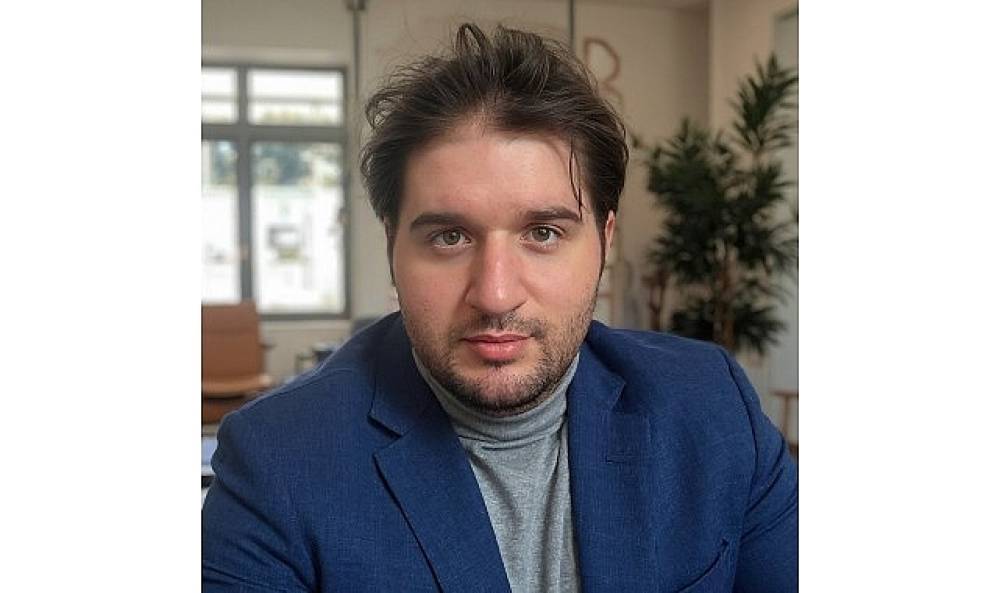 Yapay Zek&acirc; G&ouml;&ccedil; Y&ouml;netiminde Etkili Ama Riskli: &ldquo;Denetimsiz Algoritmalar Hak İhlallerine Yol A&ccedil;abilir"