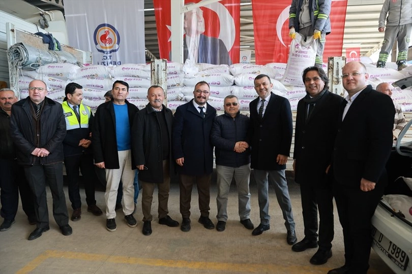 Denizli'de 798 &uuml;reticiye kompoze g&uuml;bre desteği