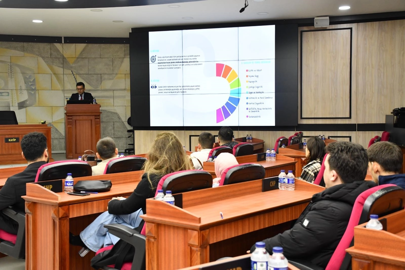 Balıkesir'de &ouml;zel gereksinimli aday memurlara oryantasyon