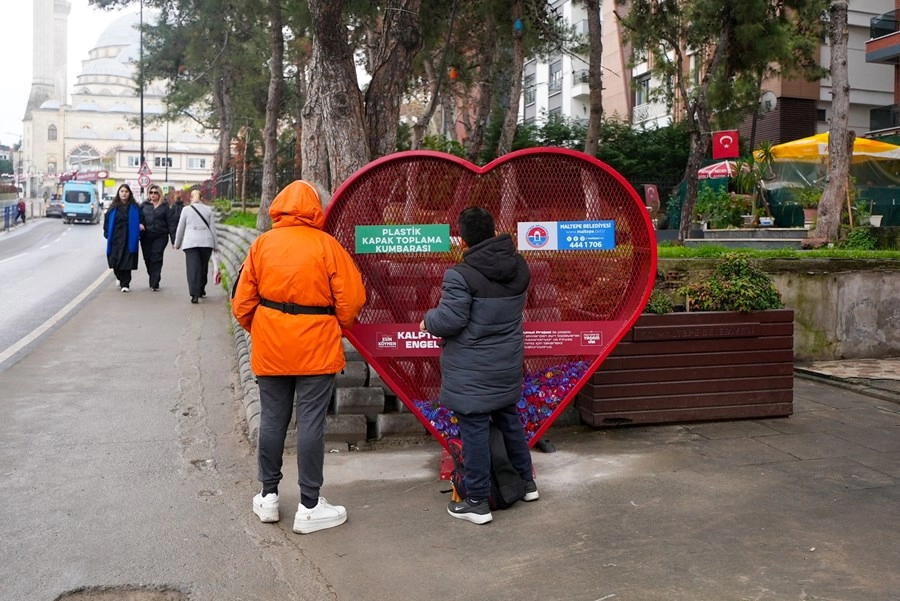 İstanbul Maltepe&rsquo;de kapak kumbarası 8&rsquo;e ulaştı