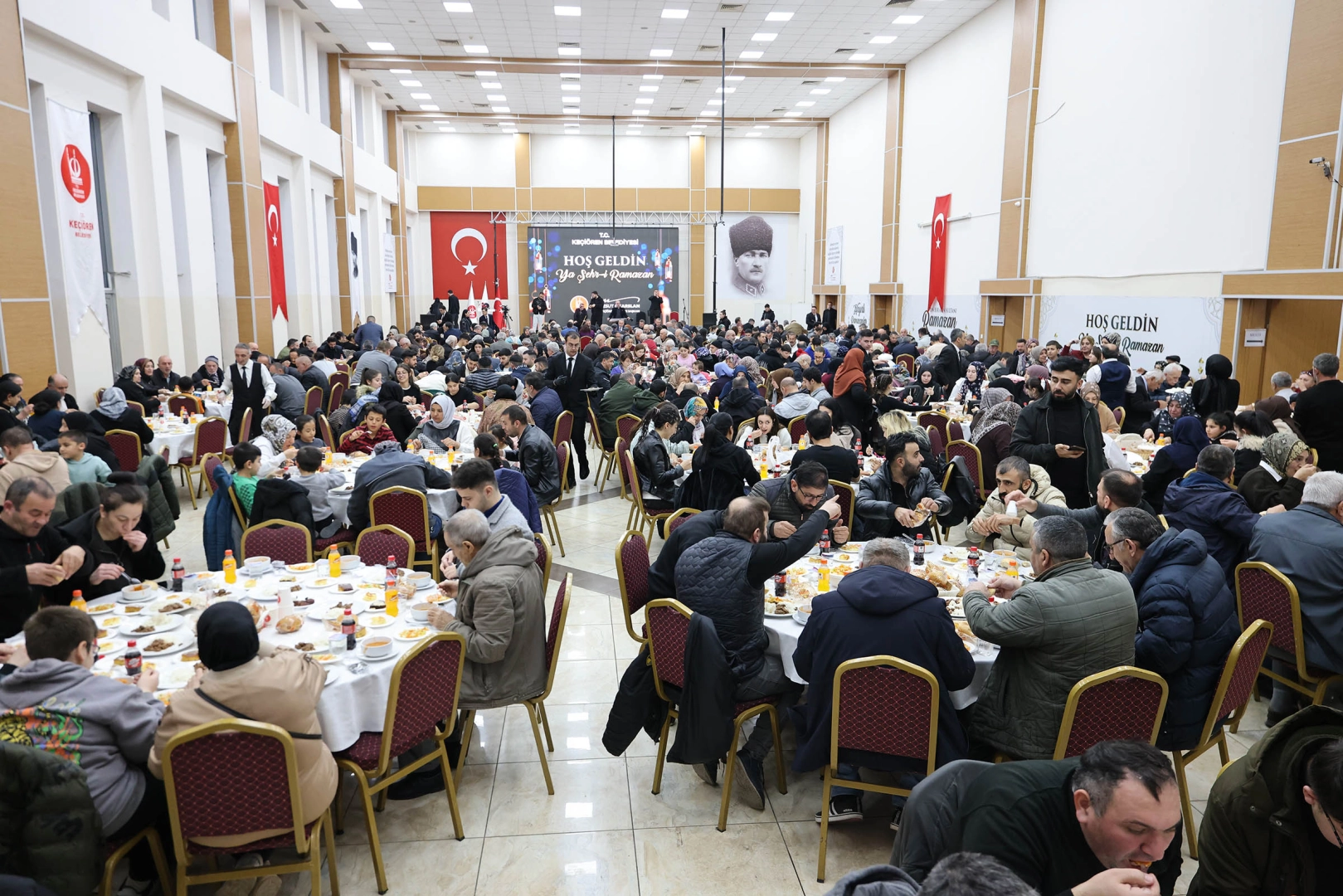 Ankara Ke&ccedil;i&ouml;ren'de Başkan &Ouml;zarslan vatandaşlarla buluştu