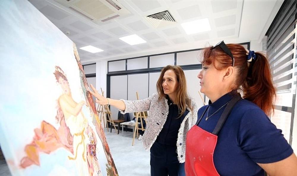 Z&uuml;beyde Hanım Sosyal Tesisi, vatandaşların buluşma noktası oldu   