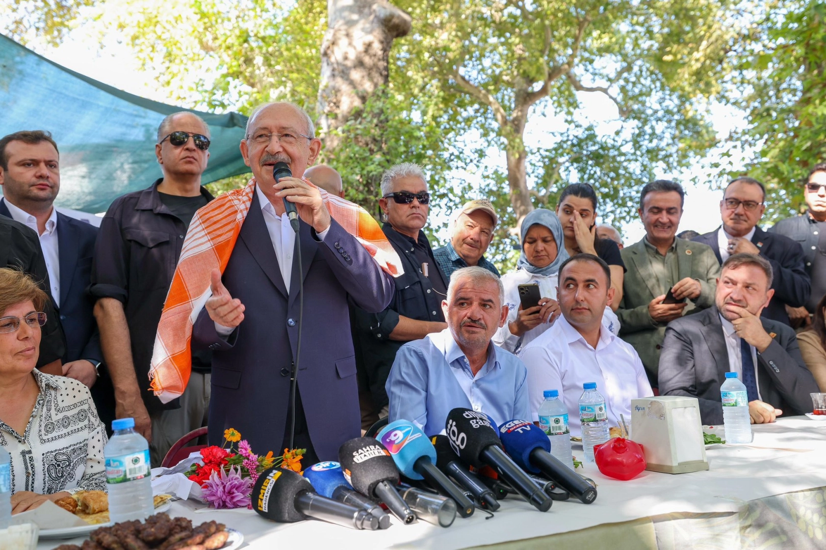 Kılı&ccedil;daroğlu, Buca Kaynaklar&rsquo;da k&ouml;yl&uuml;lerle buluştu