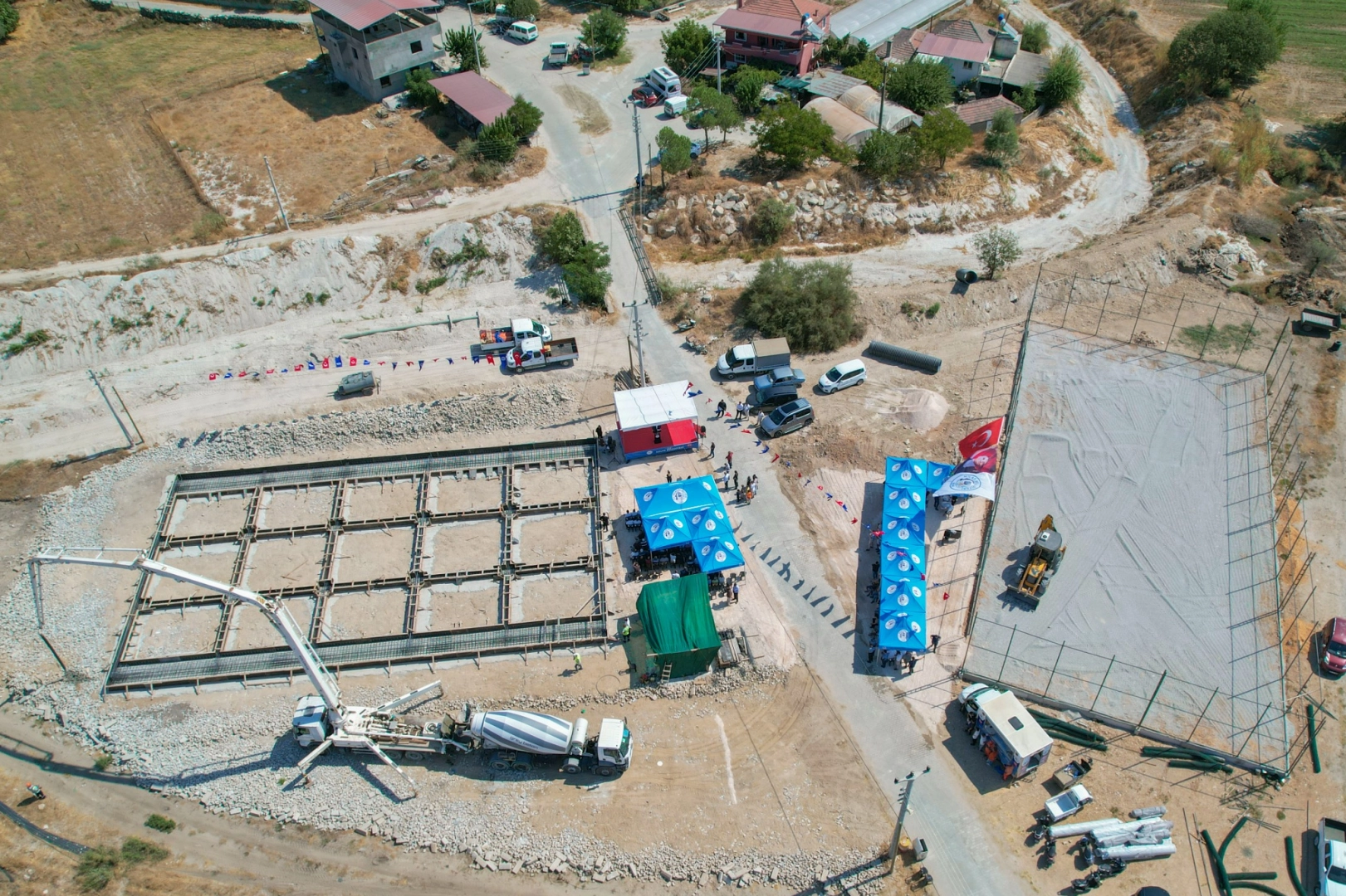 Milas&rsquo;ta Bah&ccedil;eburun Mahallesi&rsquo;ne &ccedil;ok ama&ccedil;lı sosyal alan geliyor