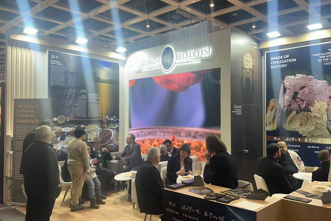 Berlin&rsquo;de &Ccedil;orum standına b&uuml;y&uuml;k ilgi