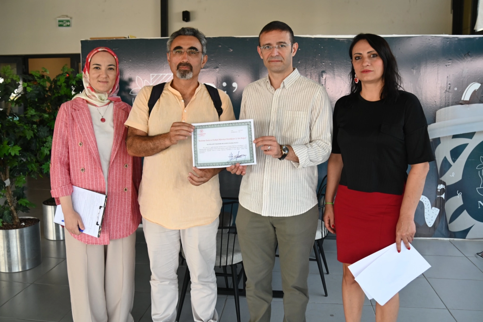 Manisa B&uuml;y&uuml;kşehir 'sağlıklı işyeri' sertifikasına kavuştu