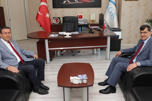 K&uuml;tahya'da Başkan Kahveci&rsquo;den SGK İl M&uuml;d&uuml;r&uuml; Sayar&rsquo;a nezaket
