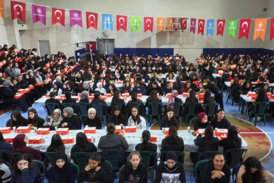 Kayseri Kocasinan'da gen&ccedil;lerin mutluluğuna ortak olan etkinlik