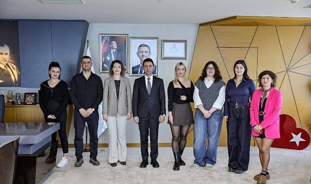 Bayraklı Belediyesi ve Pi Gen&ccedil;lik Derneği'nden Stratejik İş Birliği Protokol&uuml;