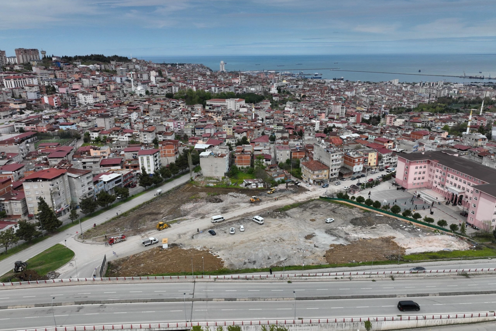 Kentsel d&ouml;n&uuml;ş&uuml;mde imzalar atıldı