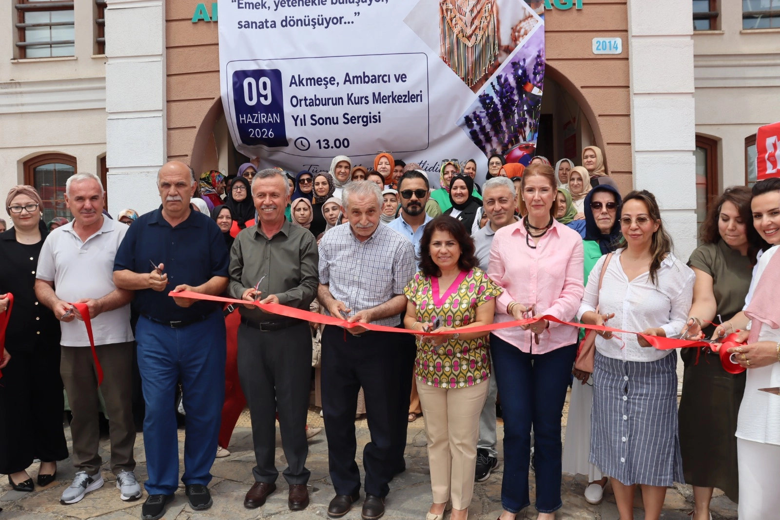 Kocaeli'de Akmeşe&rsquo;de &uuml;retim dolu yıl sergiyle ta&ccedil;landı