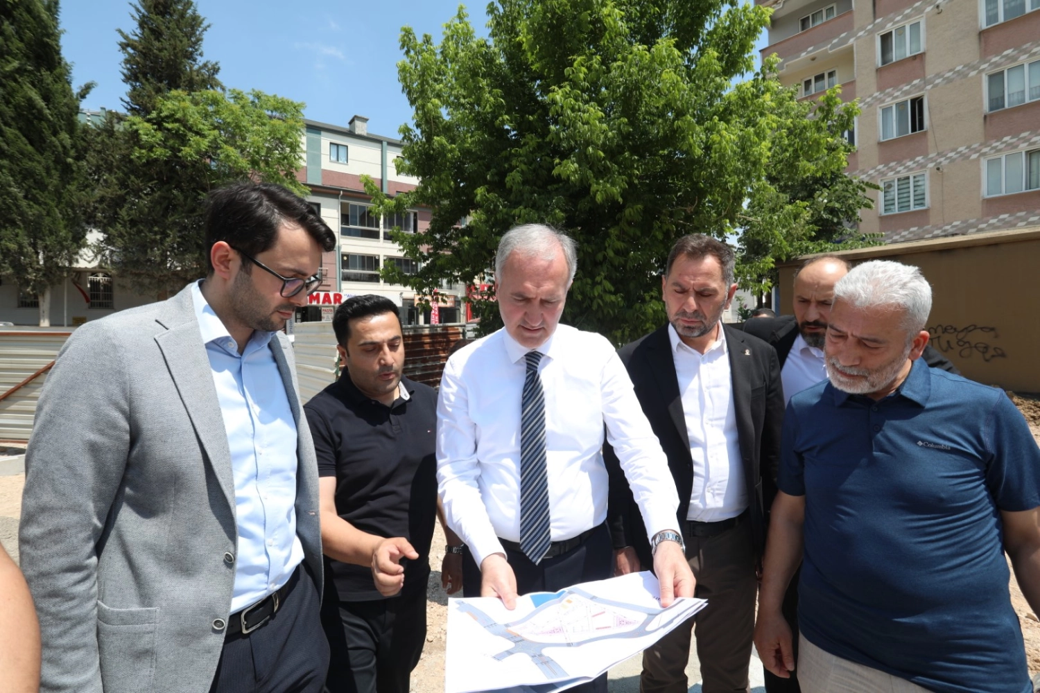 Bursa İneg&ouml;l'de Alanyurt Meydan Projesinde sona gelindi