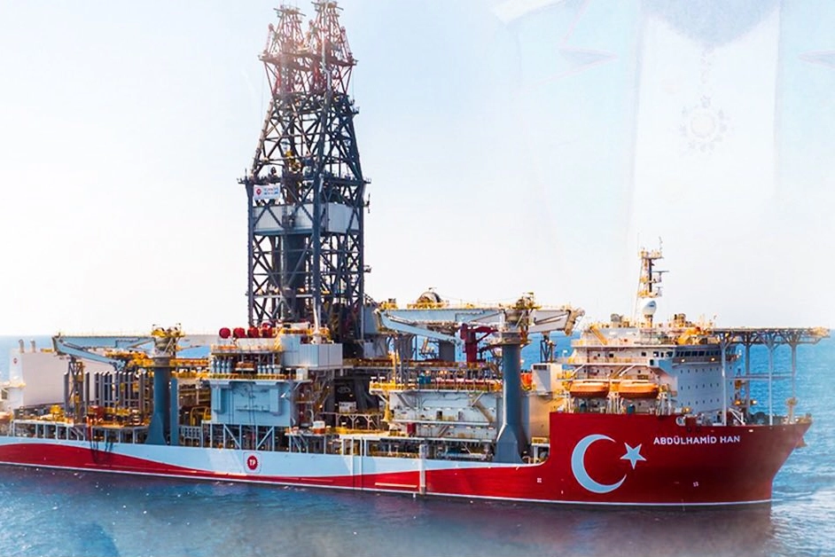Abd&uuml;lhamid Han 4 yılda 20 derin deniz kuyusu tamamladı