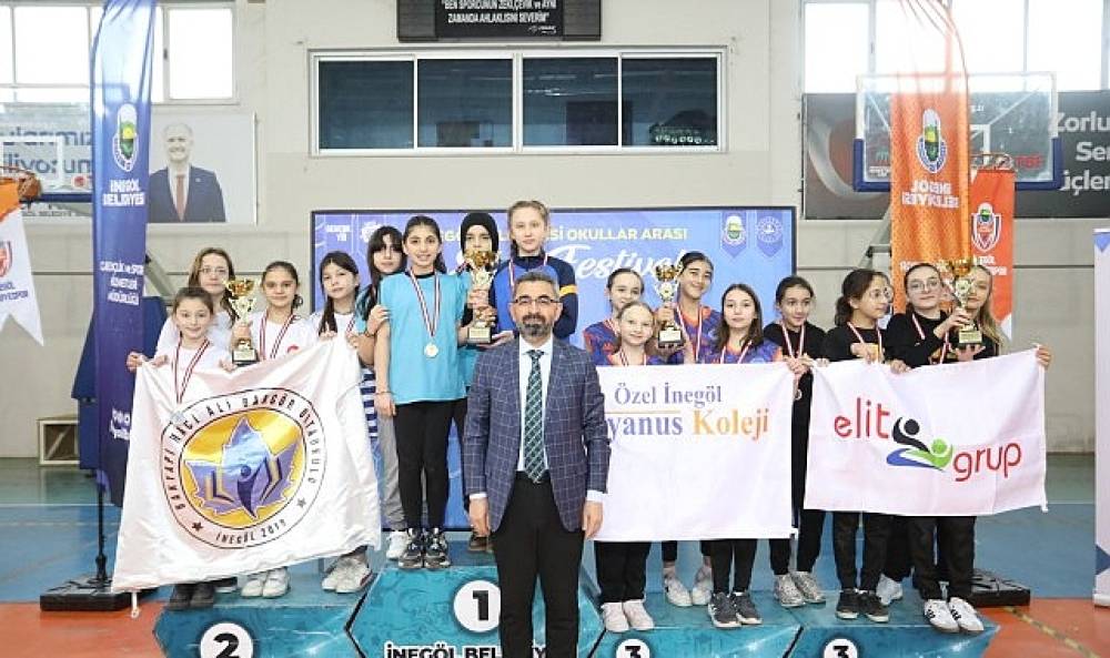 Spor Festivalinde Spor Tırmanış Branşı B&uuml;y&uuml;k Heyecana Sahne Oldu