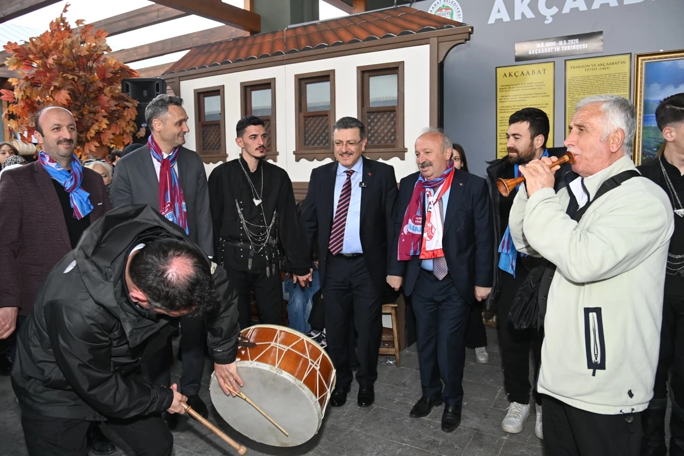 Başkan Gen&ccedil;'ten Trabzon Tanıtım G&uuml;nleri teşekk&uuml;r&uuml;