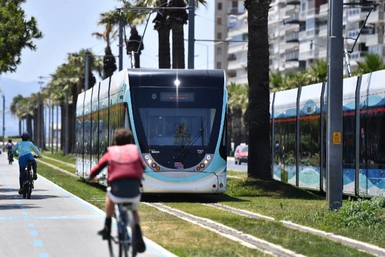 İzmir iklim n&ouml;tr kent olmayı hedefliyor