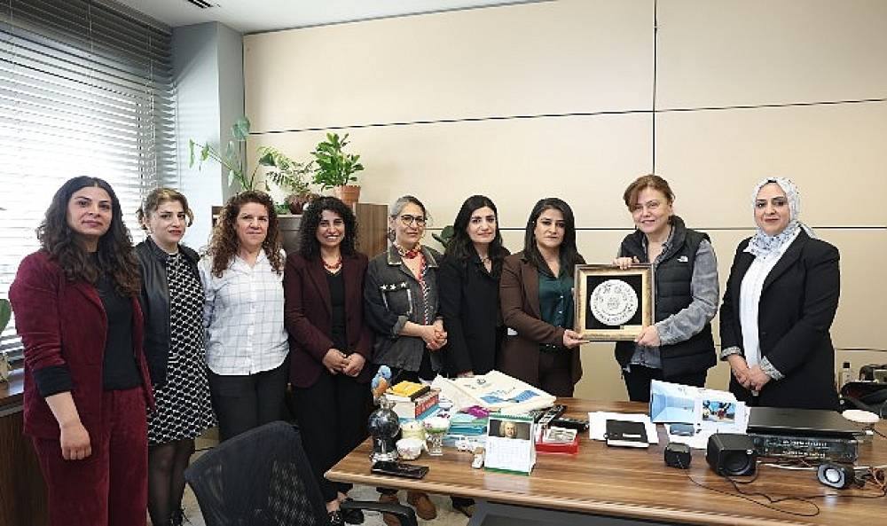 Nil&uuml;fer Belediyesi'nin kadın politikaları &ouml;rnek oluyor