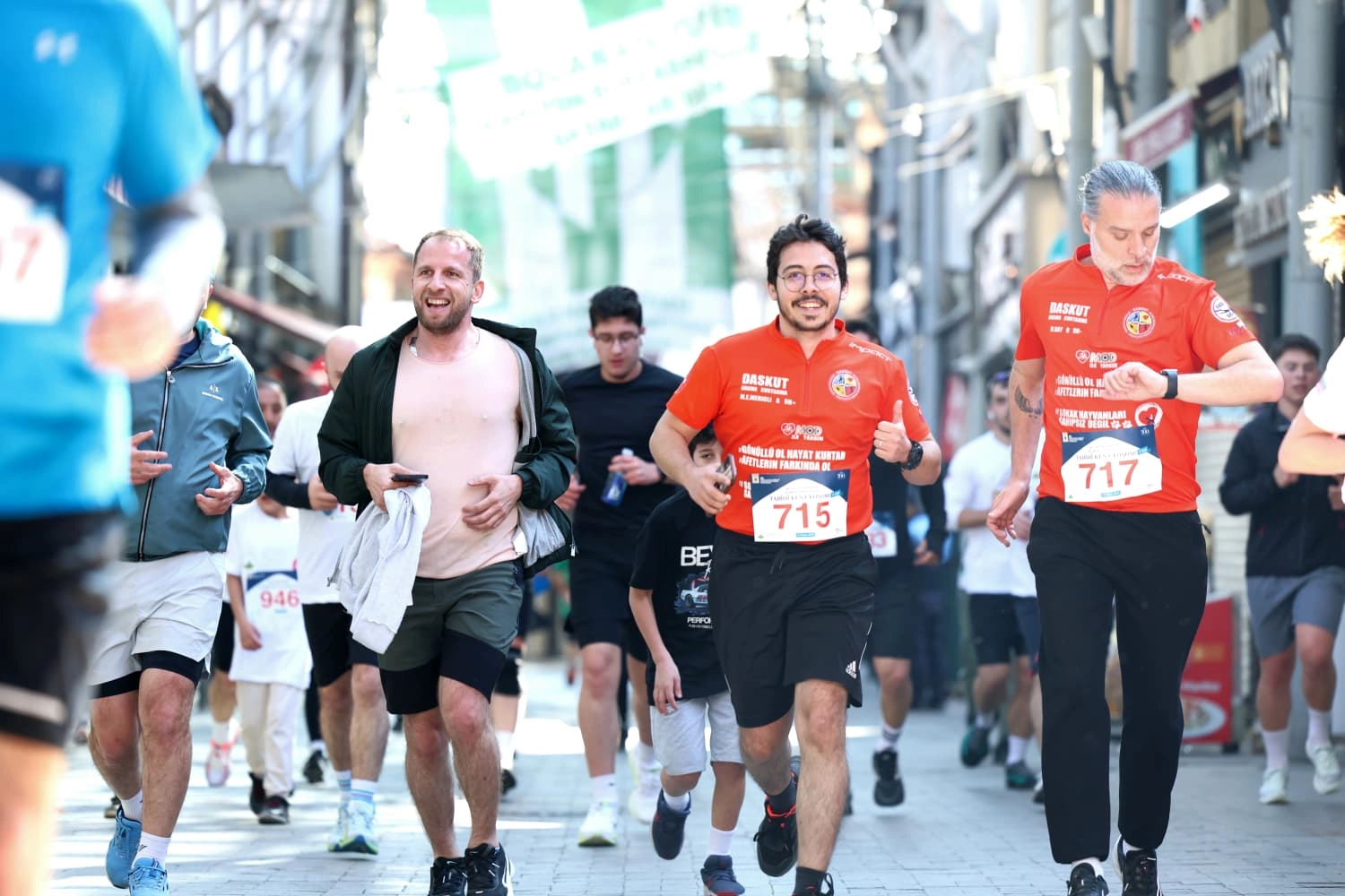 Bursa&rsquo;nın kalbinde nefes kesen koşu