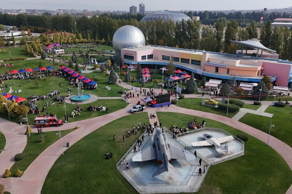 Bilimfest Eskişehir T&Uuml;BİTAK onayıyla tarihe ge&ccedil;ti