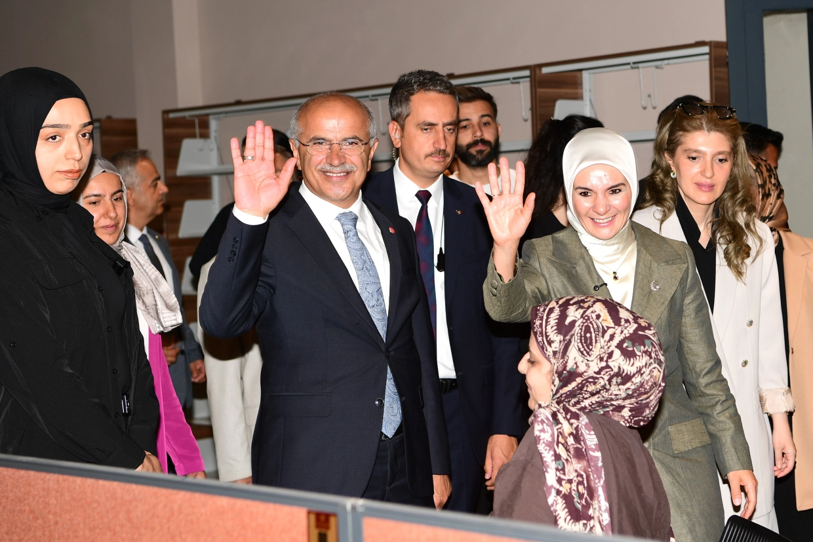 Bakan G&ouml;ktaş'tan Malatya Şehir K&uuml;t&uuml;phanesi'ne tam not