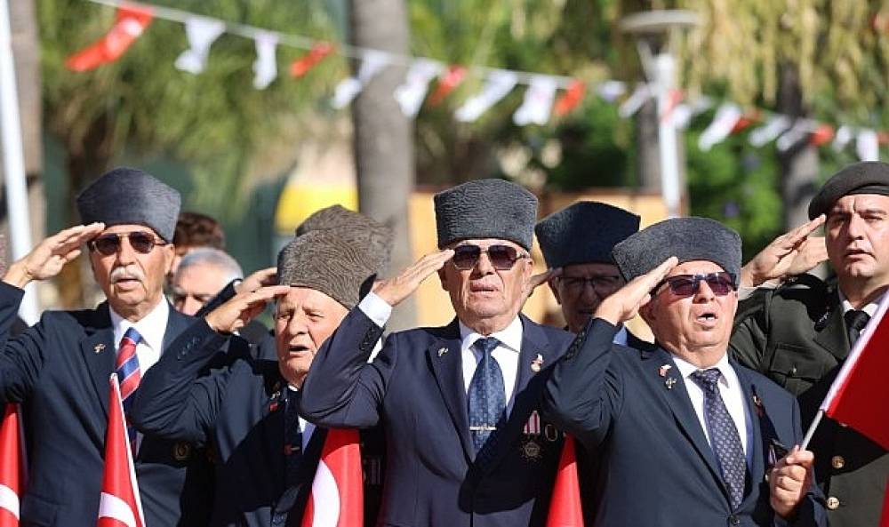 Urla'nın Kurtuluşunun 104. Yıl D&ouml;n&uuml;m&uuml; T&ouml;renle Kutlandı