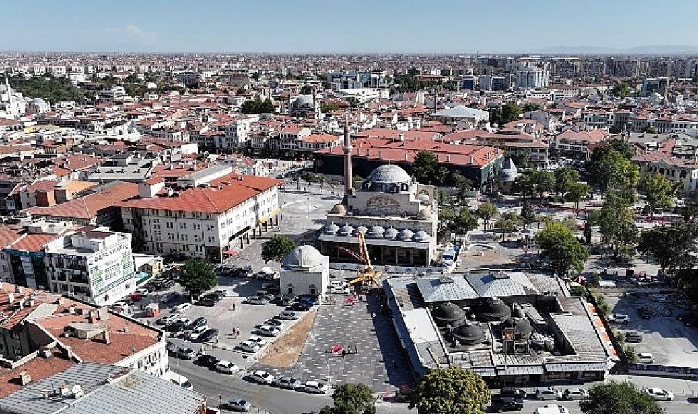 Başkan Altay: &ldquo;Konya'nın Kalbi Olan Mevlana Caddesi'nı̇ Daha da G&uuml;zelleştiriyoruz"