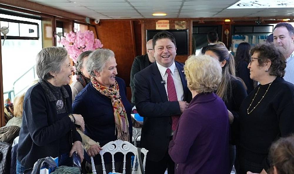 Kadıköy Huzur Vapuru, ilk seferini yaptı