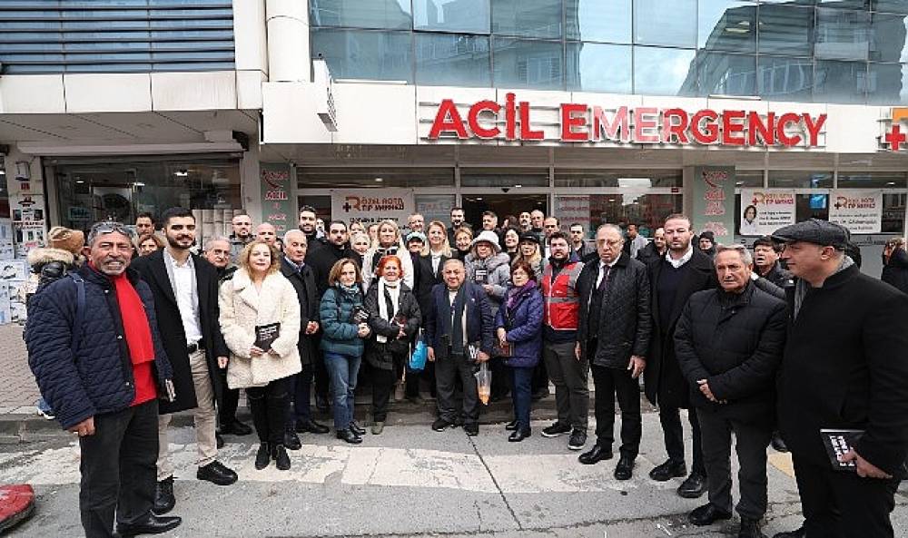 Başkan Ovalıoğlu Esenyurt'ta demokrasi nöbeti tuttu