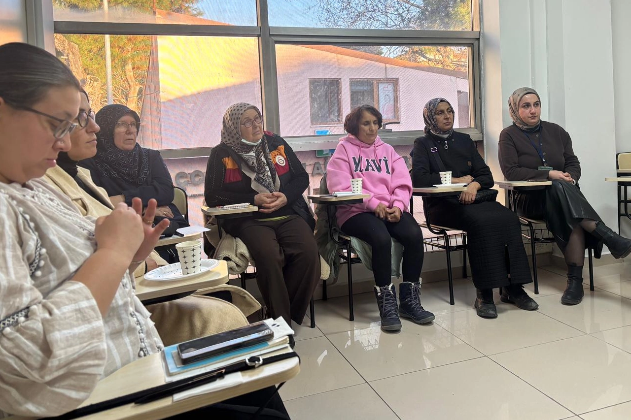 Engelsiz Ebeveyn Akademisi'nde dijital d&uuml;nyada g&uuml;venli rehberlik