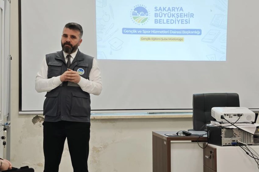 Sakarya'da gen&ccedil;lere madalya yolunda proje