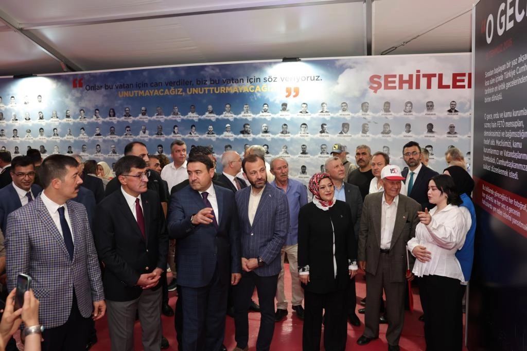 K&uuml;tahya&rsquo;da 15 Temmuz sergisi a&ccedil;ıldı