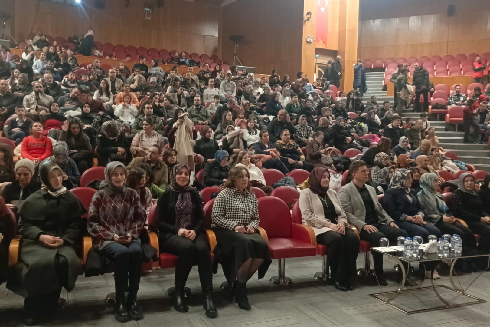 Paland&ouml;ken&rsquo;de &ouml;ğrenci m&uuml;zik resitali