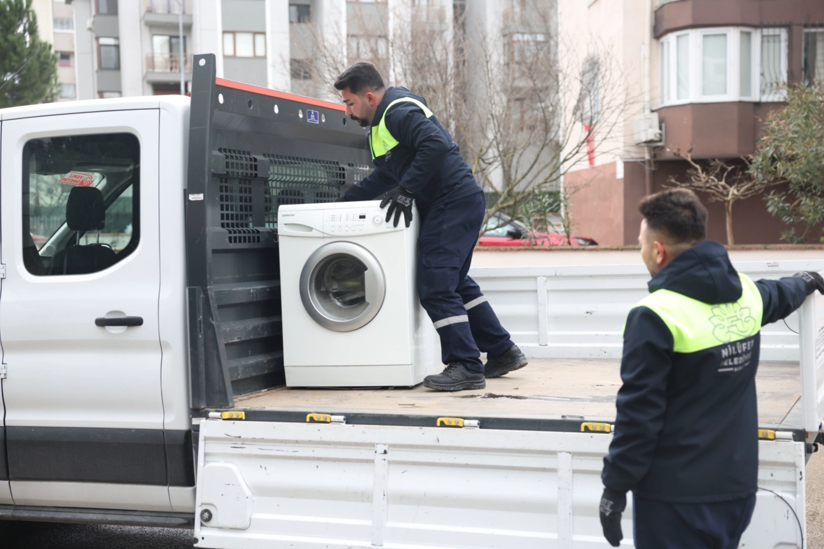 Nil&uuml;fer&rsquo;de elektronik atıklar kontroll&uuml; şekilde toplanıyor