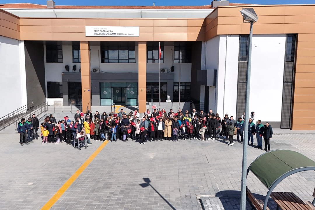 Kayseri B&uuml;y&uuml;kşehir'den '&ouml;zel' etkinlik