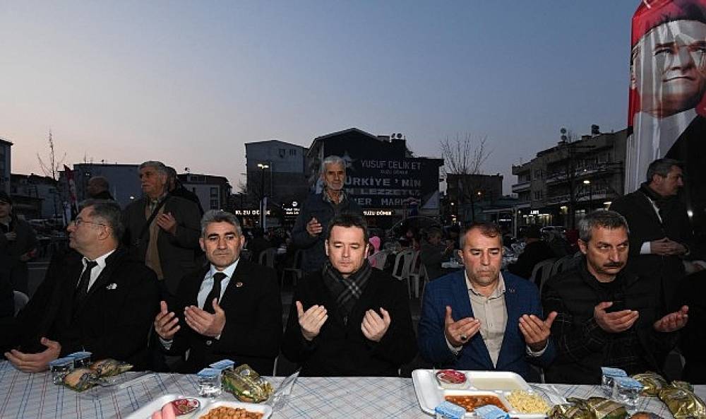 Osmangazi'de G&ouml;n&uuml;l Sofrası Bağlarbaşı'nda Kuruldu