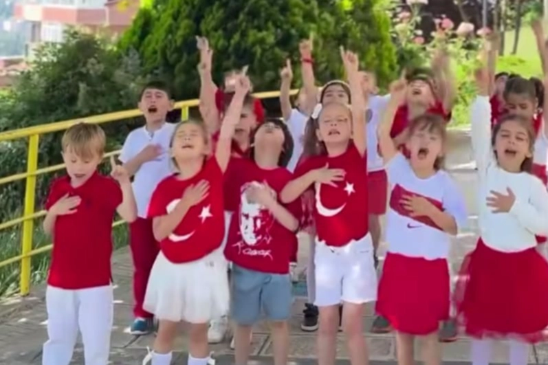 &ldquo;Bizim &Ccedil;ocuklar&rdquo;a en g&uuml;zel destek &Ccedil;ınar &Ccedil;ocuk Evleri&rsquo;nden geldi