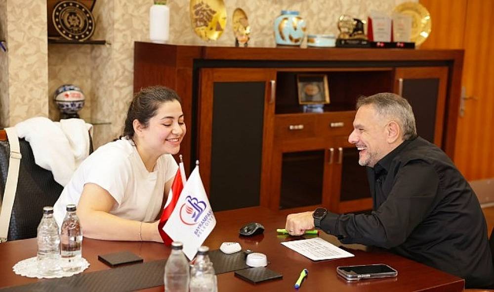 İbrahim Akın: Kapımız da g&ouml;nl&uuml;m&uuml;z de komşularımıza sonuna kadar a&ccedil;ık