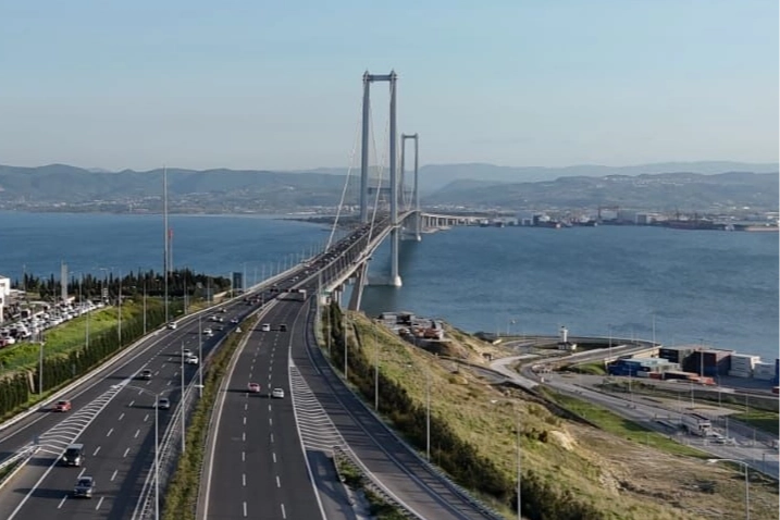 Bayram yolculuğuna &ccedil;ıkacaklara otoyol ve gişe uyarısı