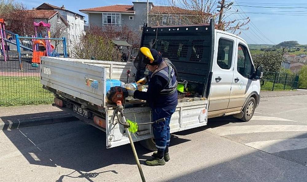 Kandıra'da Ot Bi&ccedil;me ve İla&ccedil;lama Seferberliği