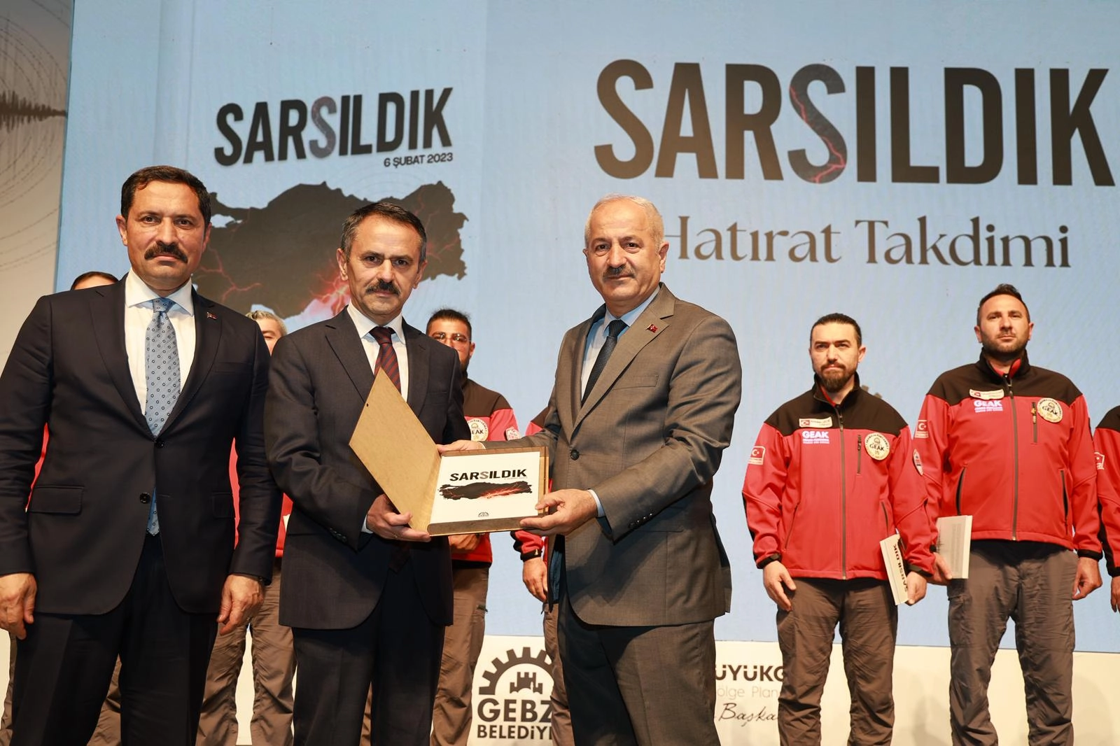 &ldquo;Sarsıldık Sarıldık&rdquo; hatıratı Gebze&rsquo;de takdim edildi