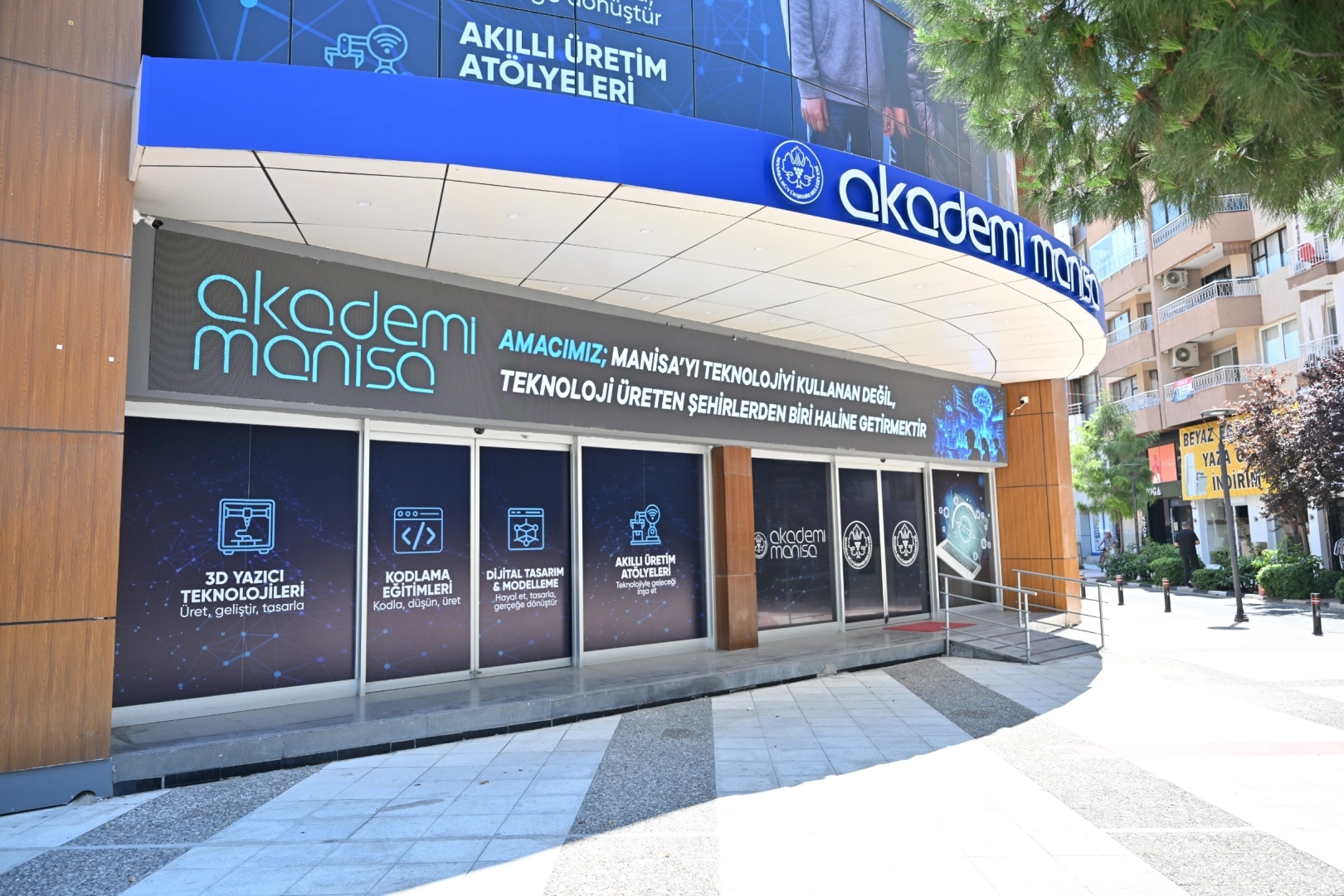 Akademi Manisa&rsquo;da yeni d&ouml;nem hazırlığı