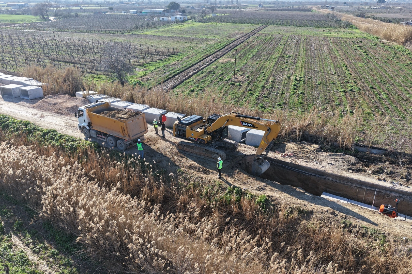 Manisa'da Akgedik TOKİ&rsquo;de altyapı &ccedil;ilesi sona eriyor