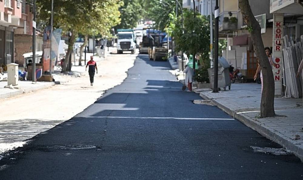 Soma Turgutalp Mahallesi Tarihinde İlk Kez Sıcak Asfaltla Buluşuyor