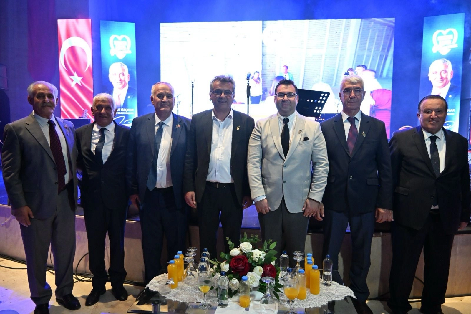 Manisa B&uuml;y&uuml;kşehir heyeti G&uuml;zelyurt Portakal Festivali&rsquo;ne katıldı