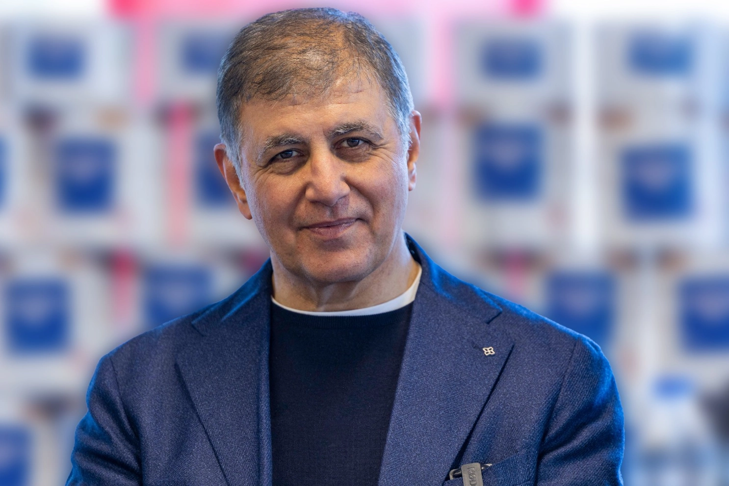 İzmir&rsquo;de emeklilere 30 milyon lirayı aşan destek