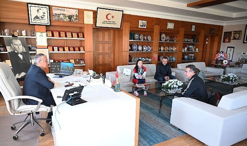 Kemer Belediyesi karate sporcusundan b&uuml;y&uuml;k başarı