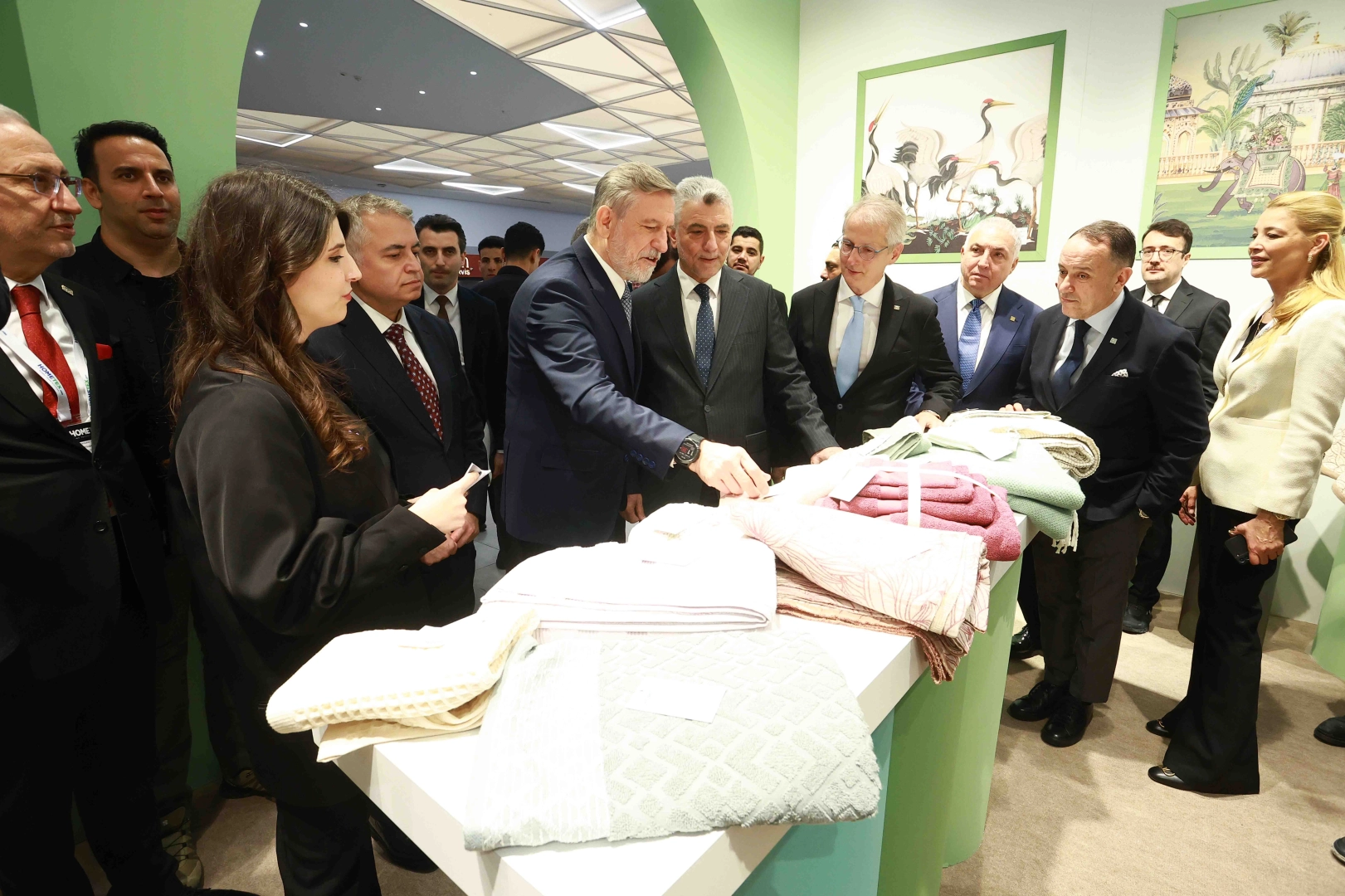 D&uuml;nya ev tekstili sekt&ouml;r&uuml; HOMETEX&rsquo;te buluştu