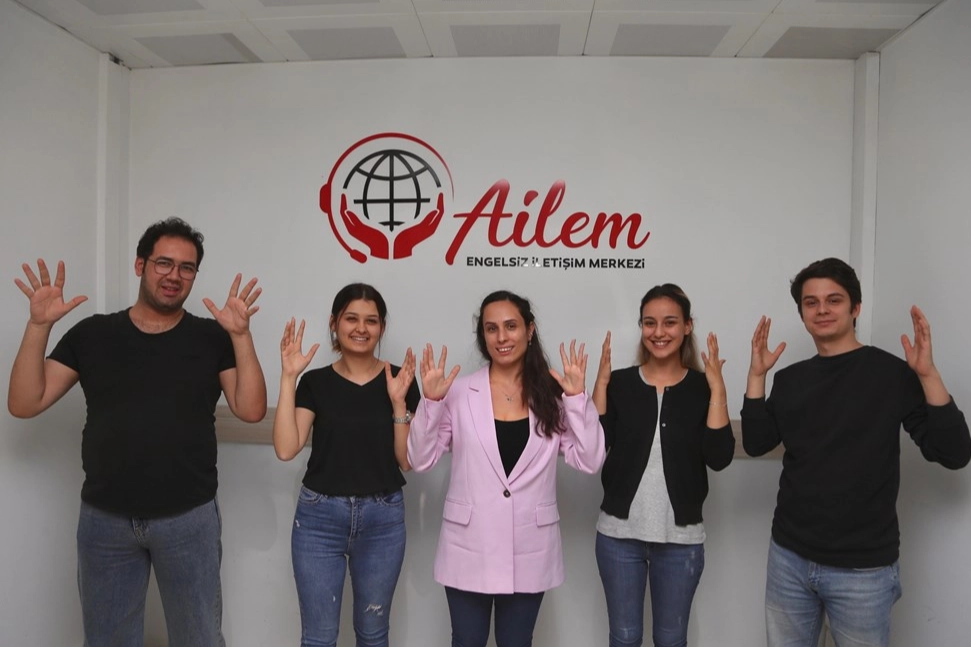 AİLEM 268 bin 719 &ccedil;ağrıya &ccedil;eviri desteği sağladı